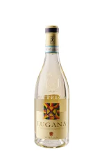 Die Familie Ottella pflegt seit Generationen die Tradition des Weinbaus und kombiniert ihr Fachwissen mit modernen Techniken